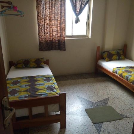 The Sleepy Hippo Hotel Accra Bagian luar foto