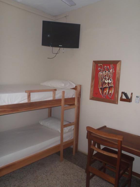 The Sleepy Hippo Hotel Accra Bagian luar foto