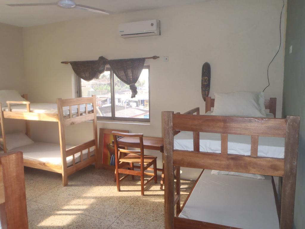 The Sleepy Hippo Hotel Accra Ruang foto