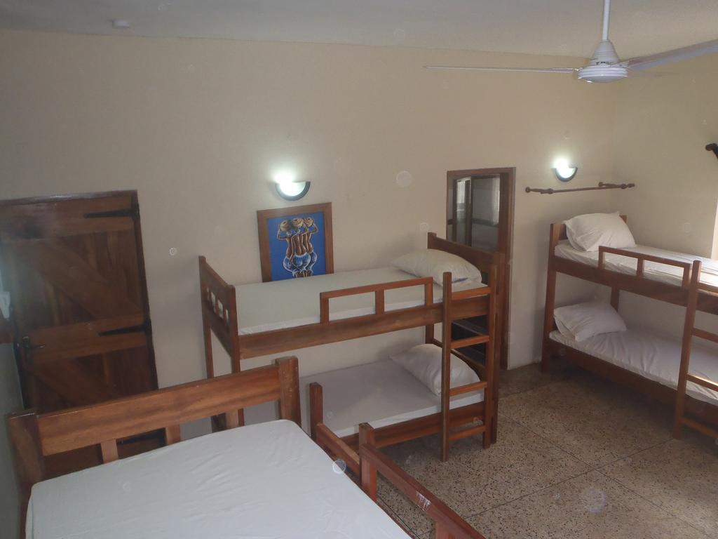 The Sleepy Hippo Hotel Accra Ruang foto
