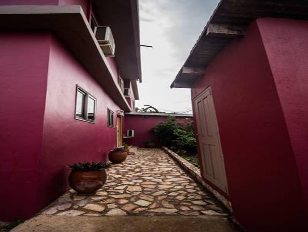 The Sleepy Hippo Hotel Accra Bagian luar foto